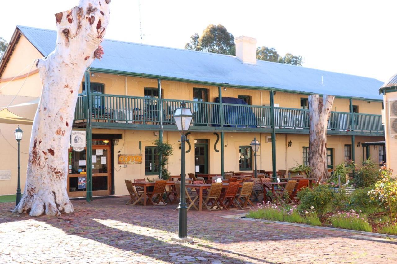 Settlers House York Hotel Exterior photo